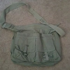 American eagle messenger bag